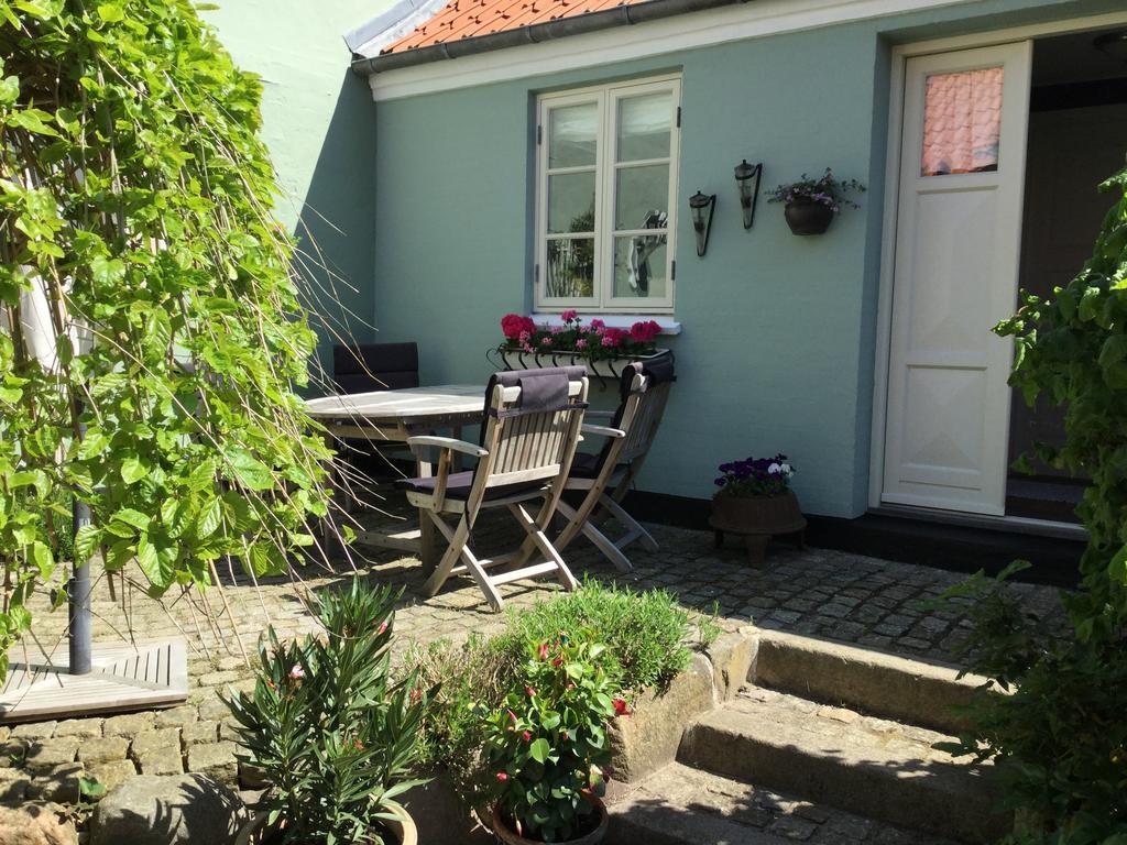 Baghuset Apartment Ebeltoft Bagian luar foto